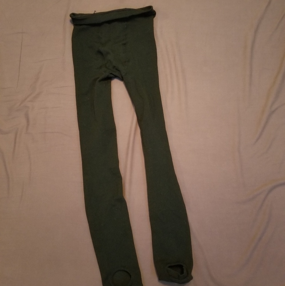 Thin black stirrup tights
